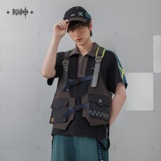 画像1: 【原神 239pt】原神　キィニチイメージ　アウトドアベスト　特典アクスタ付き【予約9月中旬】 (1)