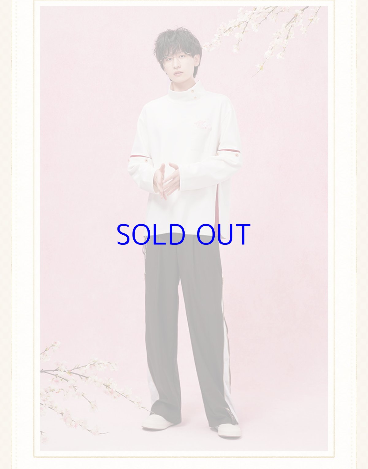 画像8: 【原神 269pt】原神　八重神子イメージ　スウェットシャツ　特典アクスタ付き (8)